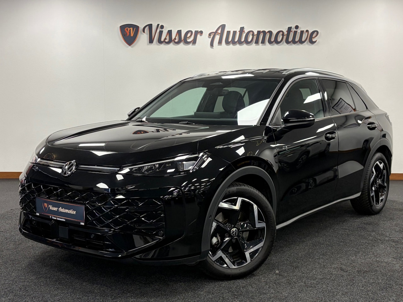 Volkswagen T-Roc - 1.5 eTsi R-Line First Edition*Winterpakket*Camera*IQ-Light* - AutoWereld.nl