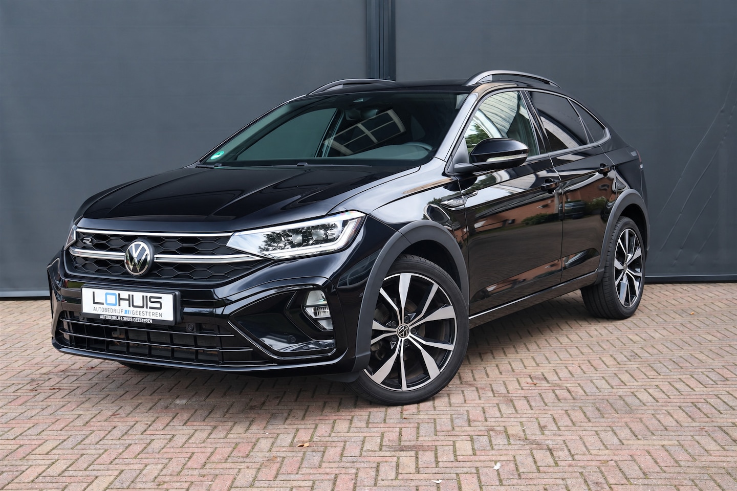 Volkswagen Taigo - 1.0 TSI R-Line DSG | ACC | CARPLAY | VIRTUAL |CAMERA | LED - AutoWereld.nl