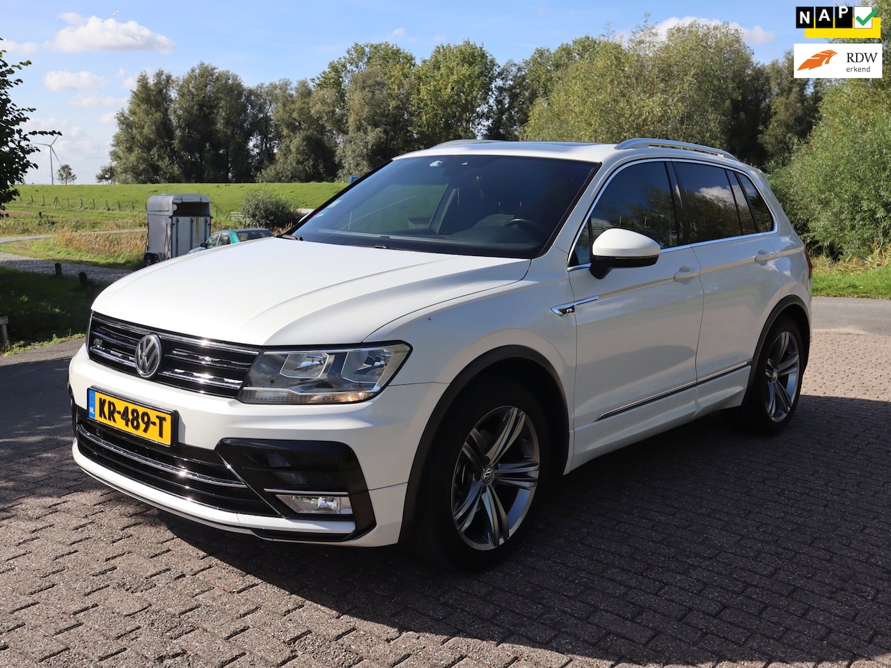Volkswagen Tiguan - 1.4 TSI Connected Series 1.4 TSI Connected Series - AutoWereld.nl