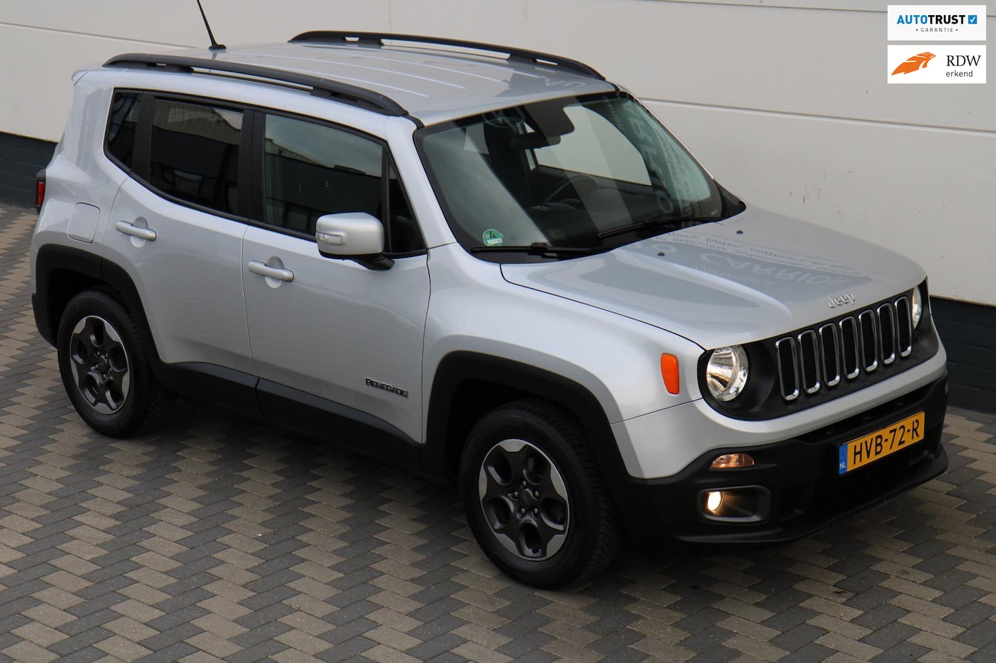 Jeep Renegade - 1.4 MultiAir Automaat 140PK trekhaak luxe !! - AutoWereld.nl
