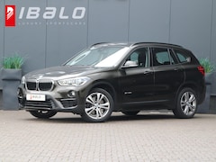 BMW X1 - sDrive20i SportLine | Trekhaak | NL-auto |