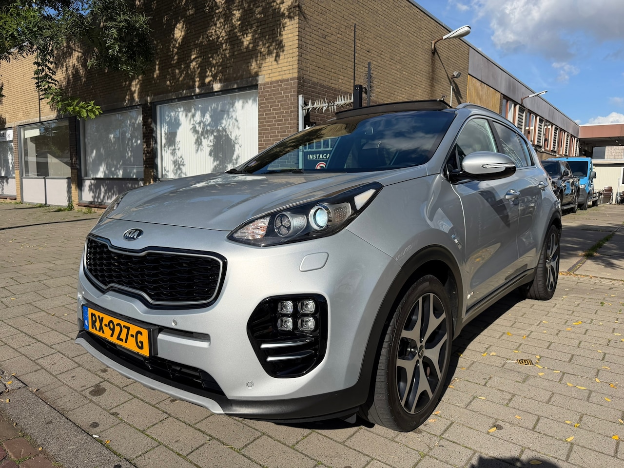 Kia Sportage - 1.6 T-GDI 4WD GT-Line PlusLine panorama/trekhaak - AutoWereld.nl
