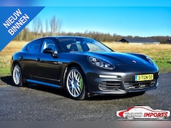 Porsche Panamera - 3.0 S E-Hybrid € 26.000 in options