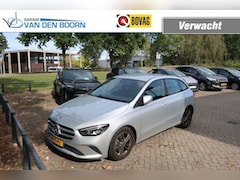 Mercedes-Benz B-klasse - B180, LED voll, Half-Leder, Elektr klep, CarPlay/Android, Camera, Navi etc