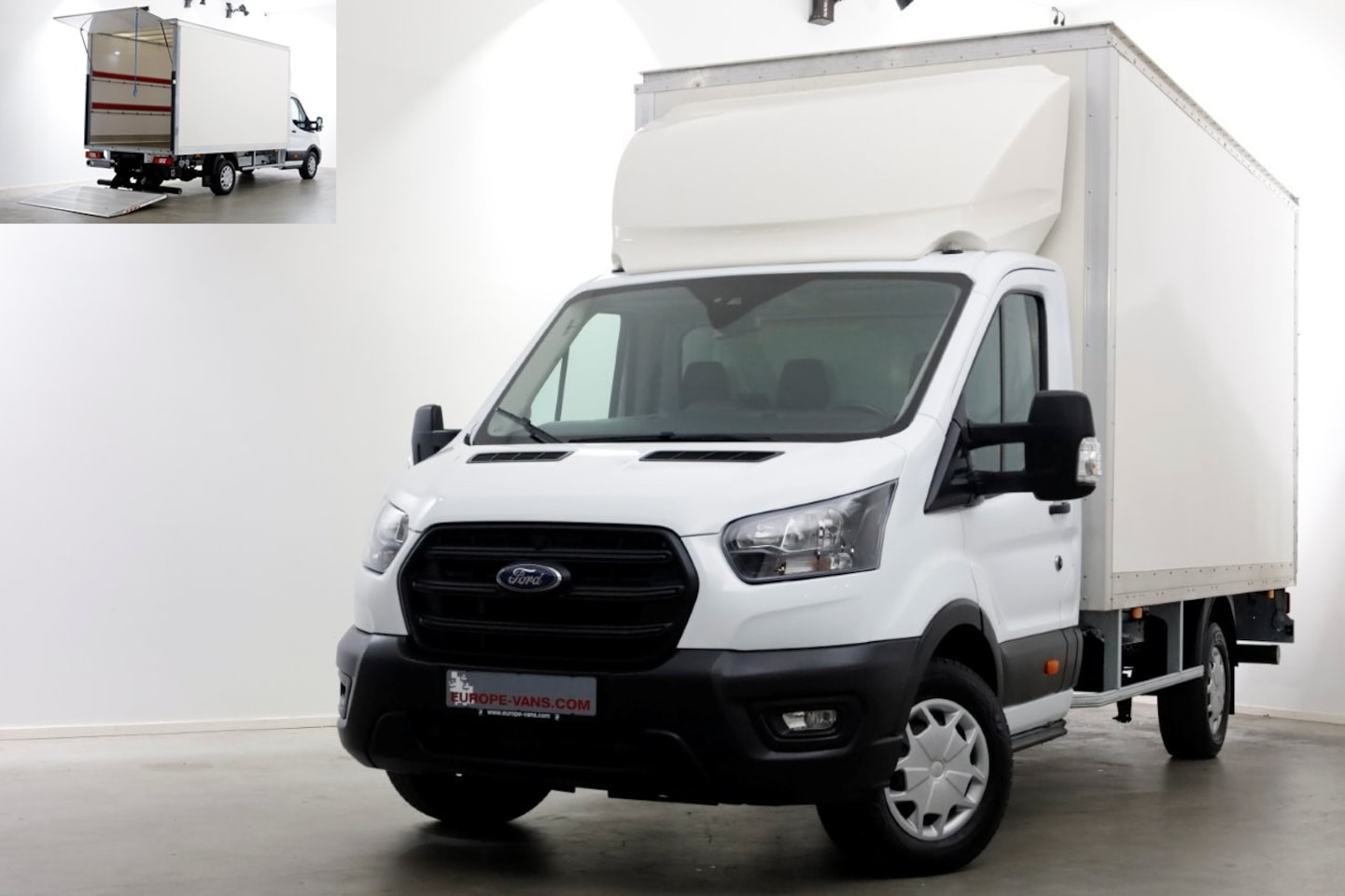Ford Transit - 350 2.0 TDCI 130pk RWD Trend Bakwagen met laadklep 05-2024 - AutoWereld.nl
