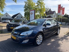Opel Astra - 1.6 COSMO AUTOMAAT / AIRCO-ECC / CRUISE CTR. / HALF LEDER / ELEK. RAMEN / 17'' LM-VELGEN