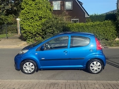 Peugeot 107 - 1.0-12V Millesium 200 5/ deurs /Airco/Trekhaak