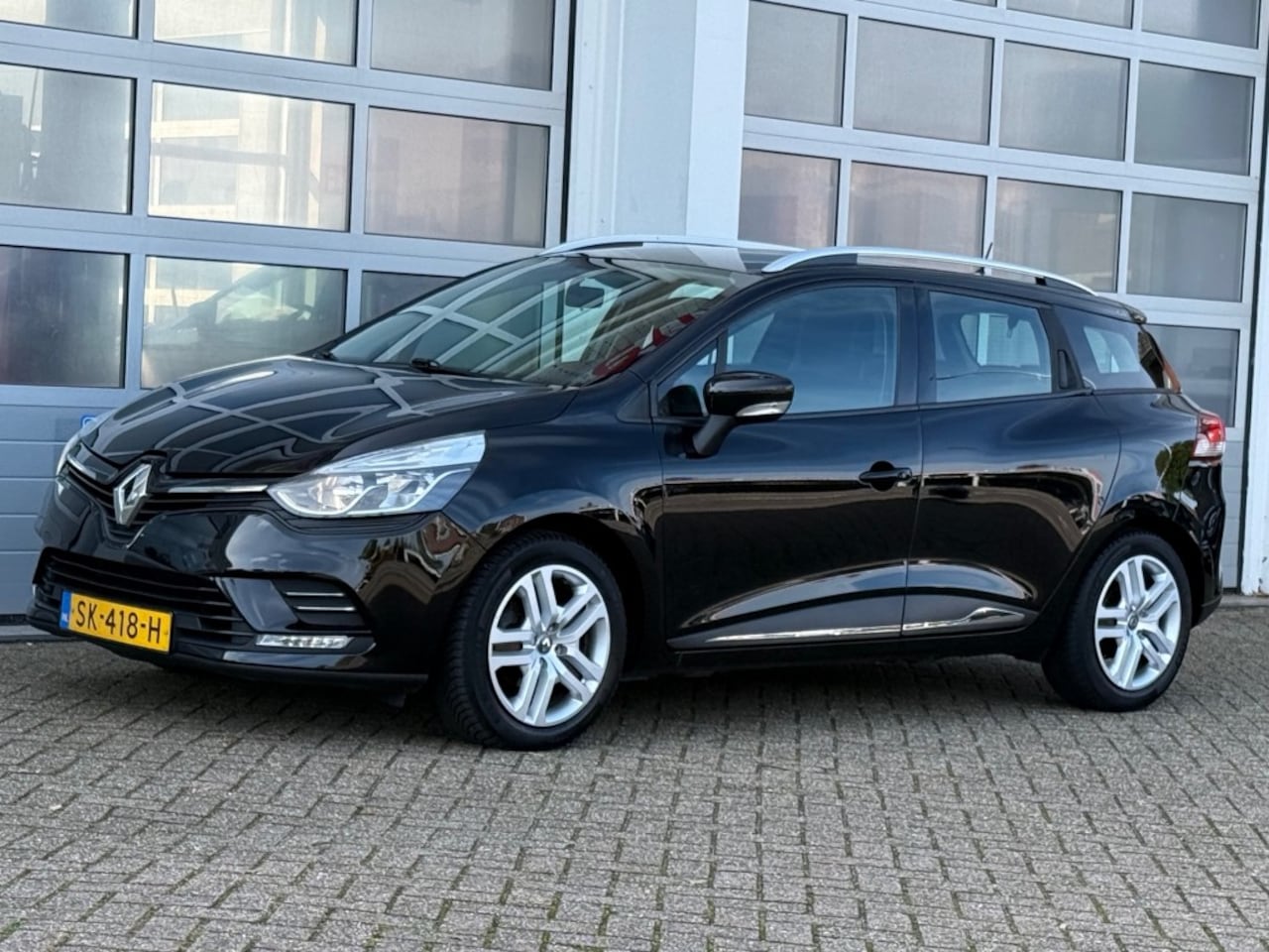 Renault Clio Estate - Estate 0.9 TCE 90PK Zen Airco Navi Cruise Pdc - AutoWereld.nl