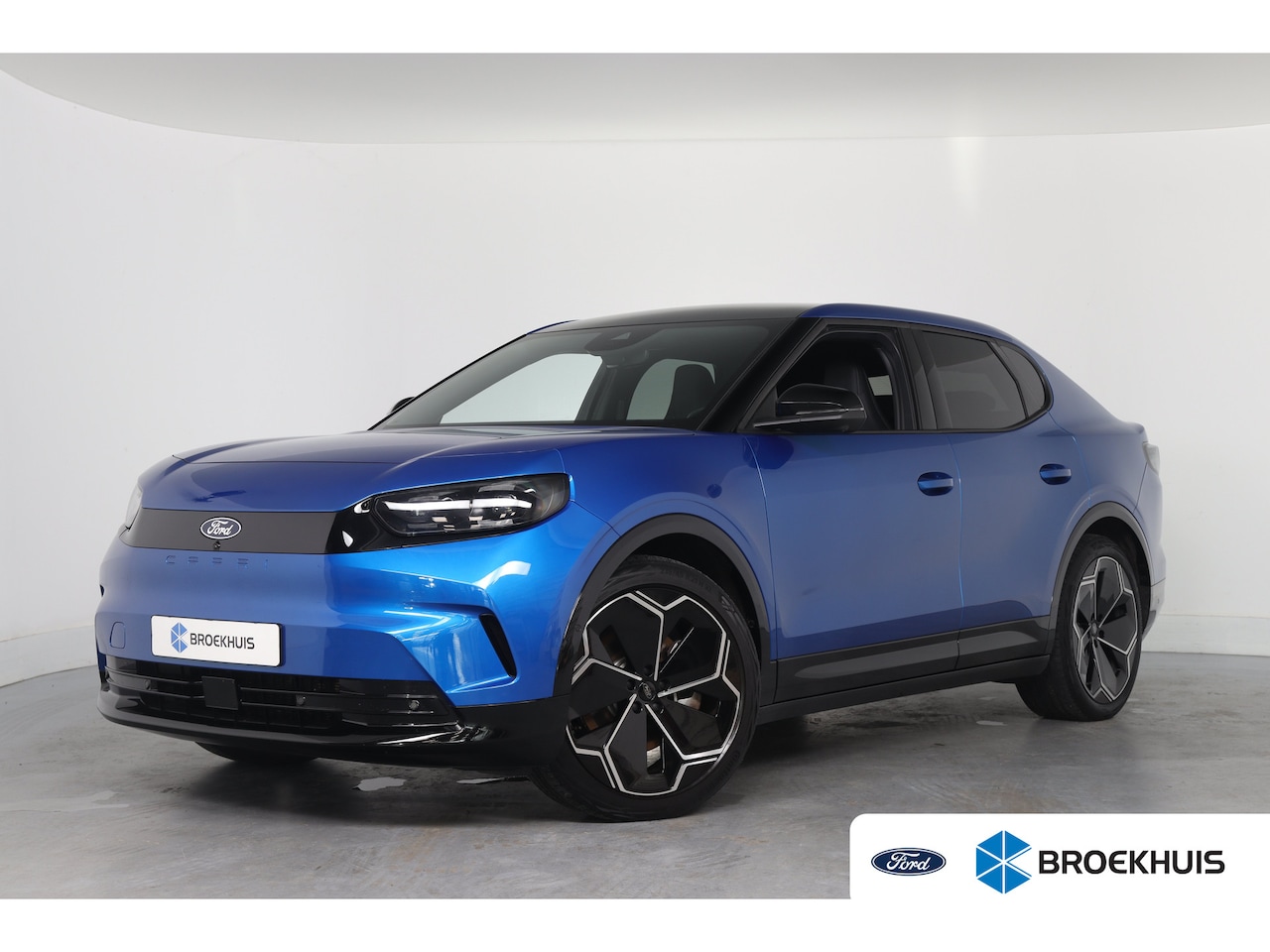 Ford Capri - Premium Extended Range AWD 79 kWh | SOH 96% | Stuur/stoel Verwarming | 360 Camera | Adapti - AutoWereld.nl