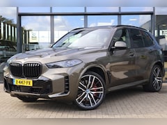 BMW X5 - xDrive 50e M-seats / M - Sport package pro / Panoramadak / trekhaak / luchtvering