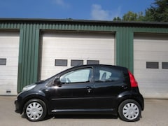 Peugeot 107 - 1.0-12V XR