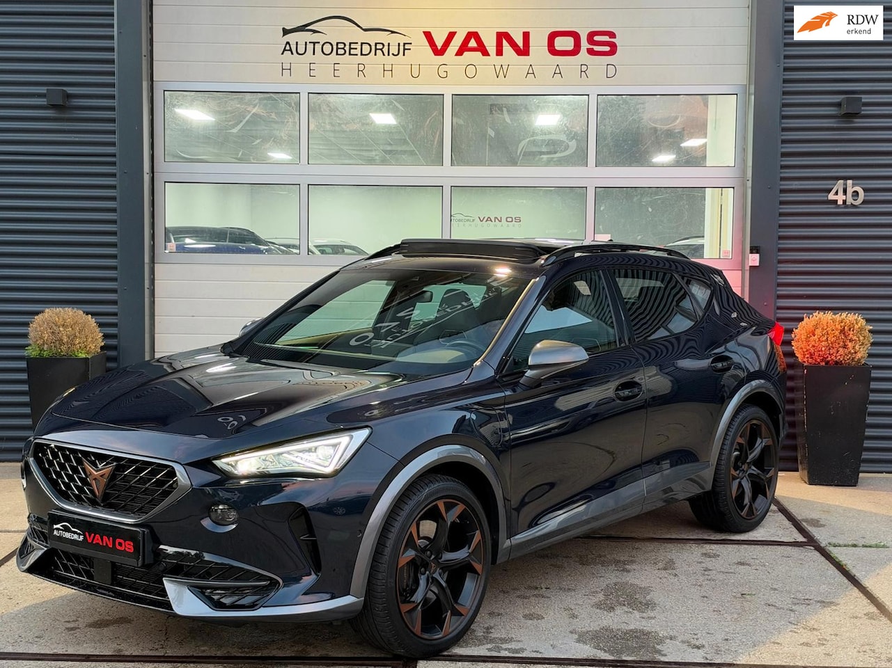 CUPRA Formentor - 1.4 e-Hybrid VZ Formentor l PANO l Camera l LEER l PRACHTIG - AutoWereld.nl