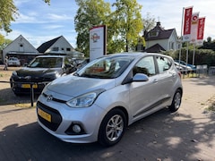 Hyundai i10 - 1.0I I-MOTION COMFORT AUTOMAAT / AIRCO / LED / BLUETOOTH / TREKHAAK / 14'' LM-VELGEN