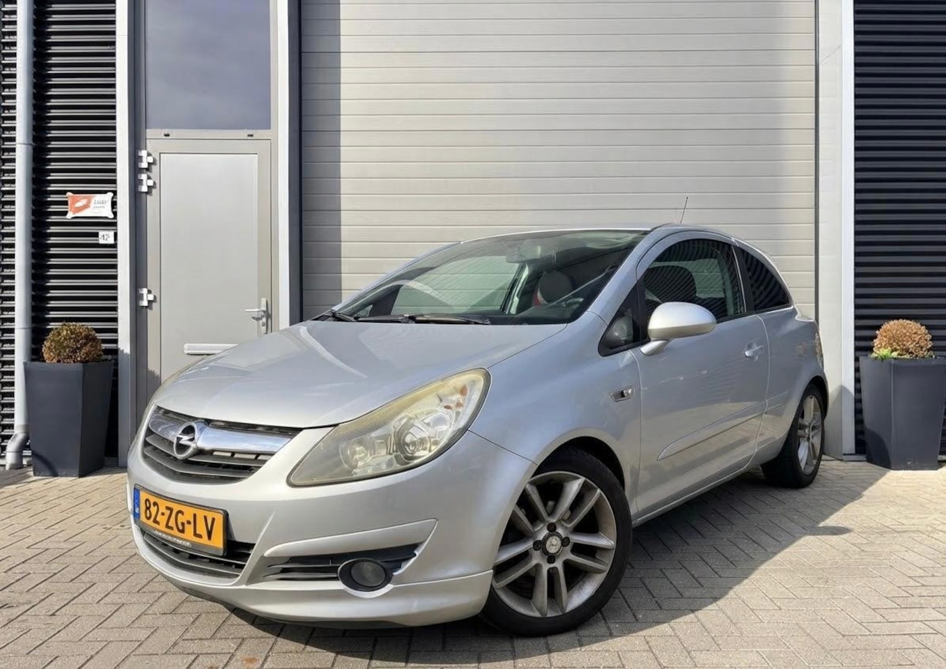 Opel Corsa - 1.4-16V Sport 1.4-16V Sport - AutoWereld.nl