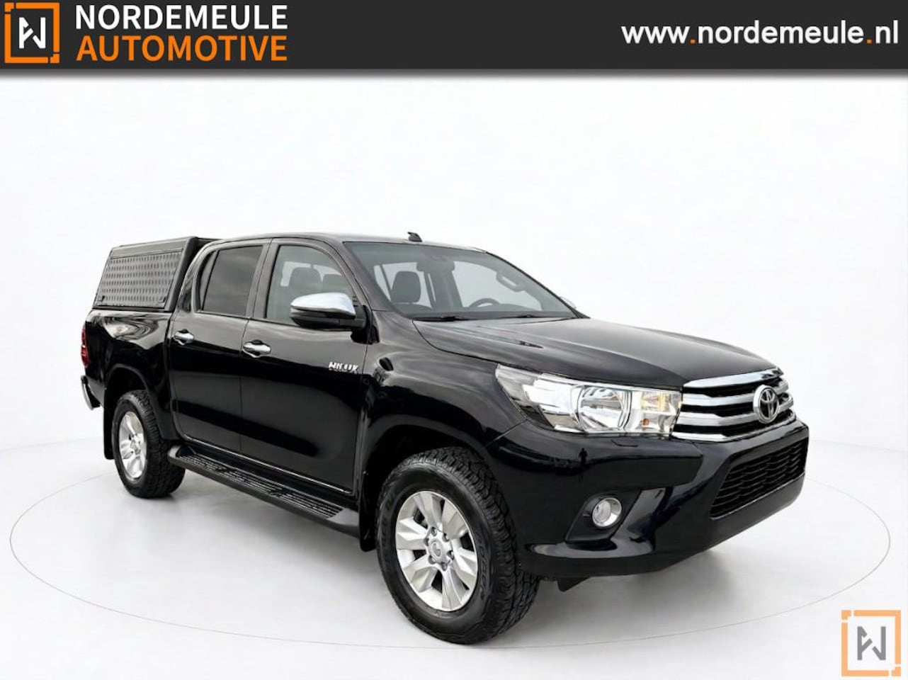 Toyota HiLux - 2.4 D-4D Comfort 2.4 D-4D COMFORT, Trekhaak, Cruise, Lane - AutoWereld.nl