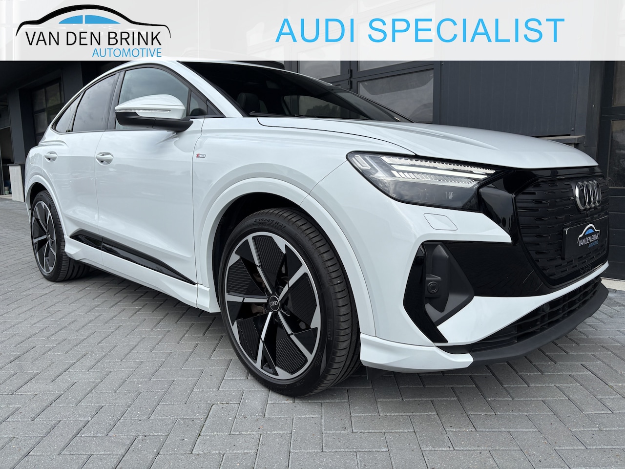 Audi Q4 Sportback e-tron - 40 S-line Competition 77 kWh Pano - AutoWereld.nl