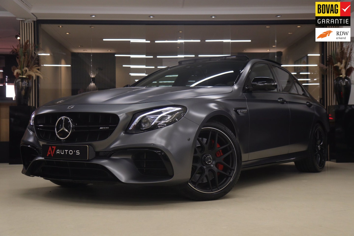 Mercedes-Benz E-klasse - AMG 63 S 4MATIC PANO/BUR/360CAM/MEM/SFEERVER/VOL - AutoWereld.nl