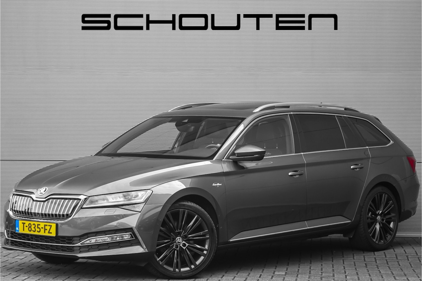 Skoda Superb Combi - 1.4 TSI iV Laurin & Klement Pano ACC Trekhaak - AutoWereld.nl