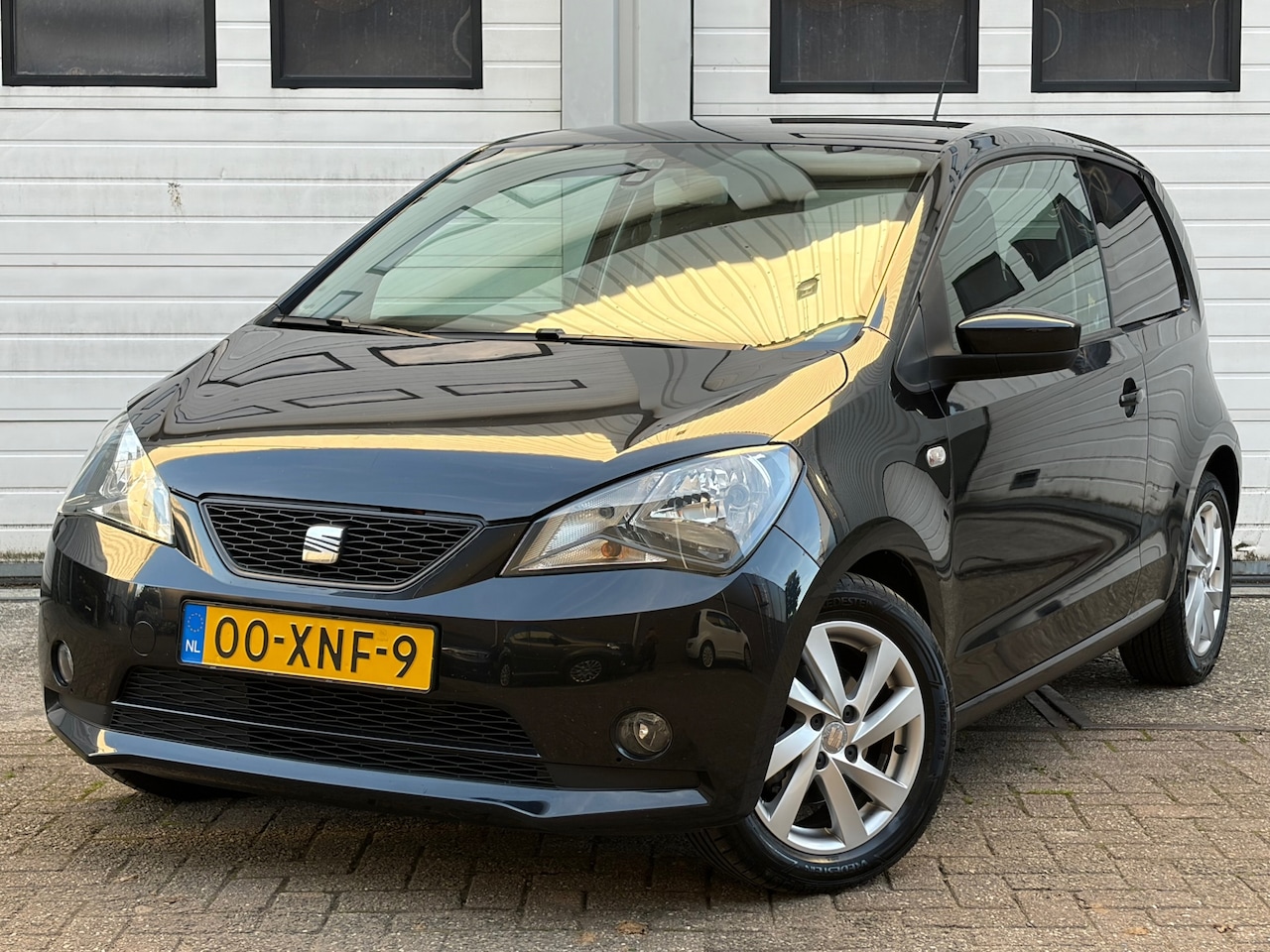 SEAT Mii - 1.0 Style Sport airco cruise controle elektrisch ramen parkeer sensoren - AutoWereld.nl