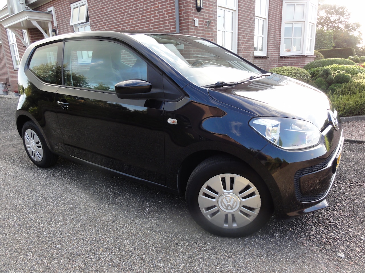 Volkswagen Up! - 1.0 move up! AIRCO ! A.P.K 01-07-2027 !! - AutoWereld.nl