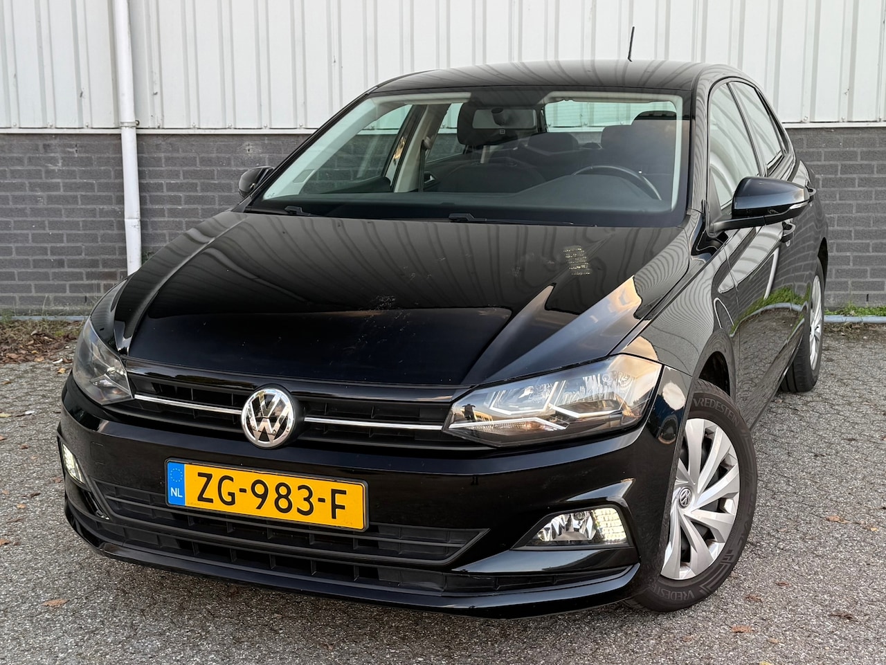 Volkswagen Polo - 1.0 MPI Comfortline CarPlay Airco NAP Cruise - AutoWereld.nl