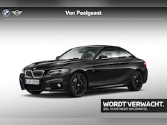BMW 2-serie Coupé - 220i | draadloze telefoonlader | M Sport | Harman Kardon