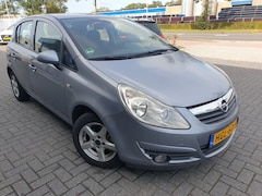 Opel Corsa - 1.2-16V Essentia