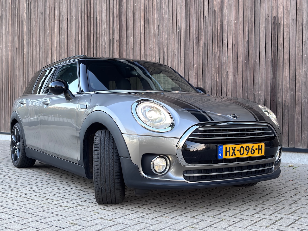 MINI Clubman - 1.5 Cooper Chili Serious Business Chili Serious Business - AutoWereld.nl