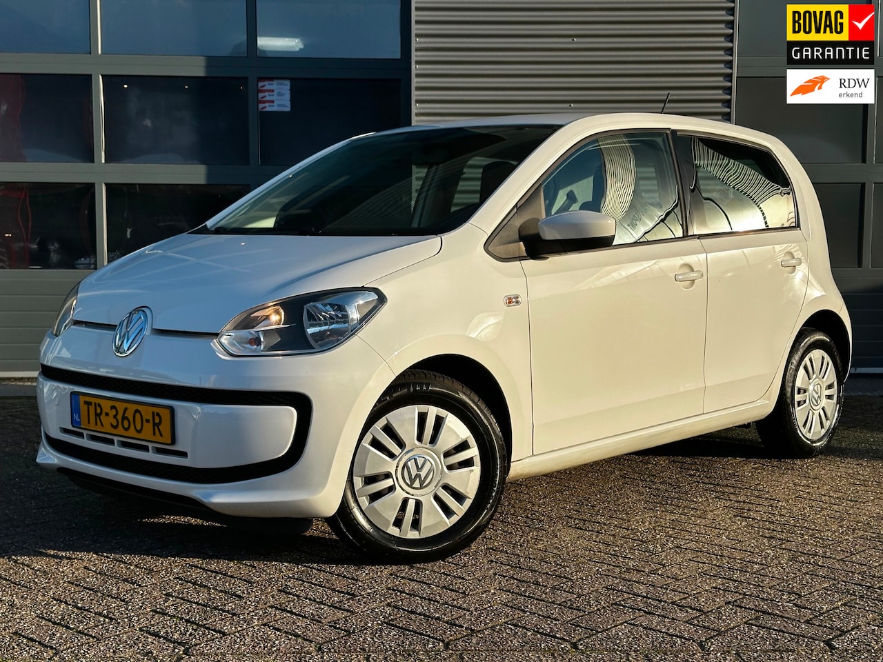Volkswagen Up! - 1.0 take up! BlueMotion | Airco | Electr. ramen | NAP - AutoWereld.nl