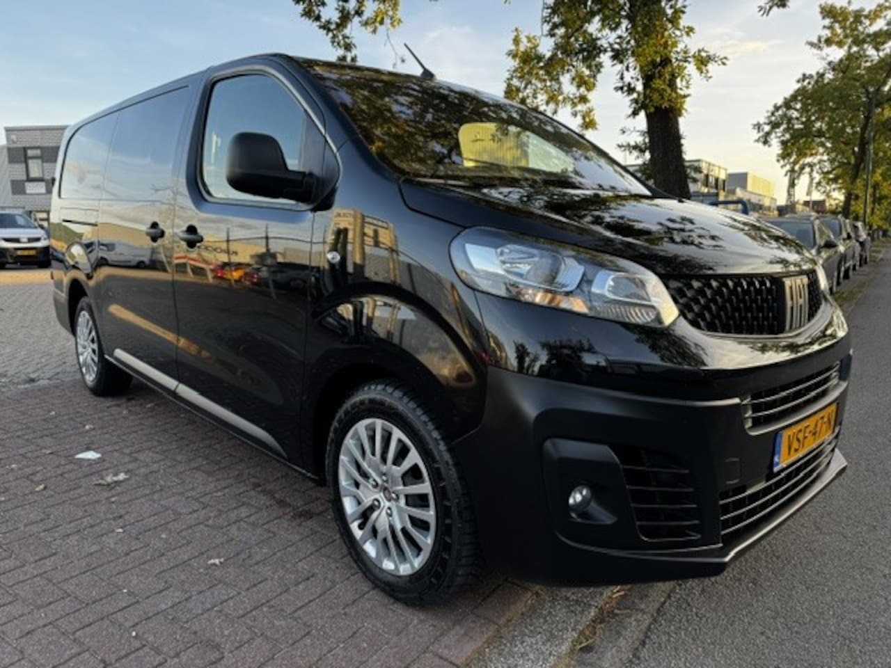 Fiat Scudo - 2.0 MultiJet 145pk L3 SX Euro6 115.000km Airco/ECC,Navigatie,3 Zits - AutoWereld.nl