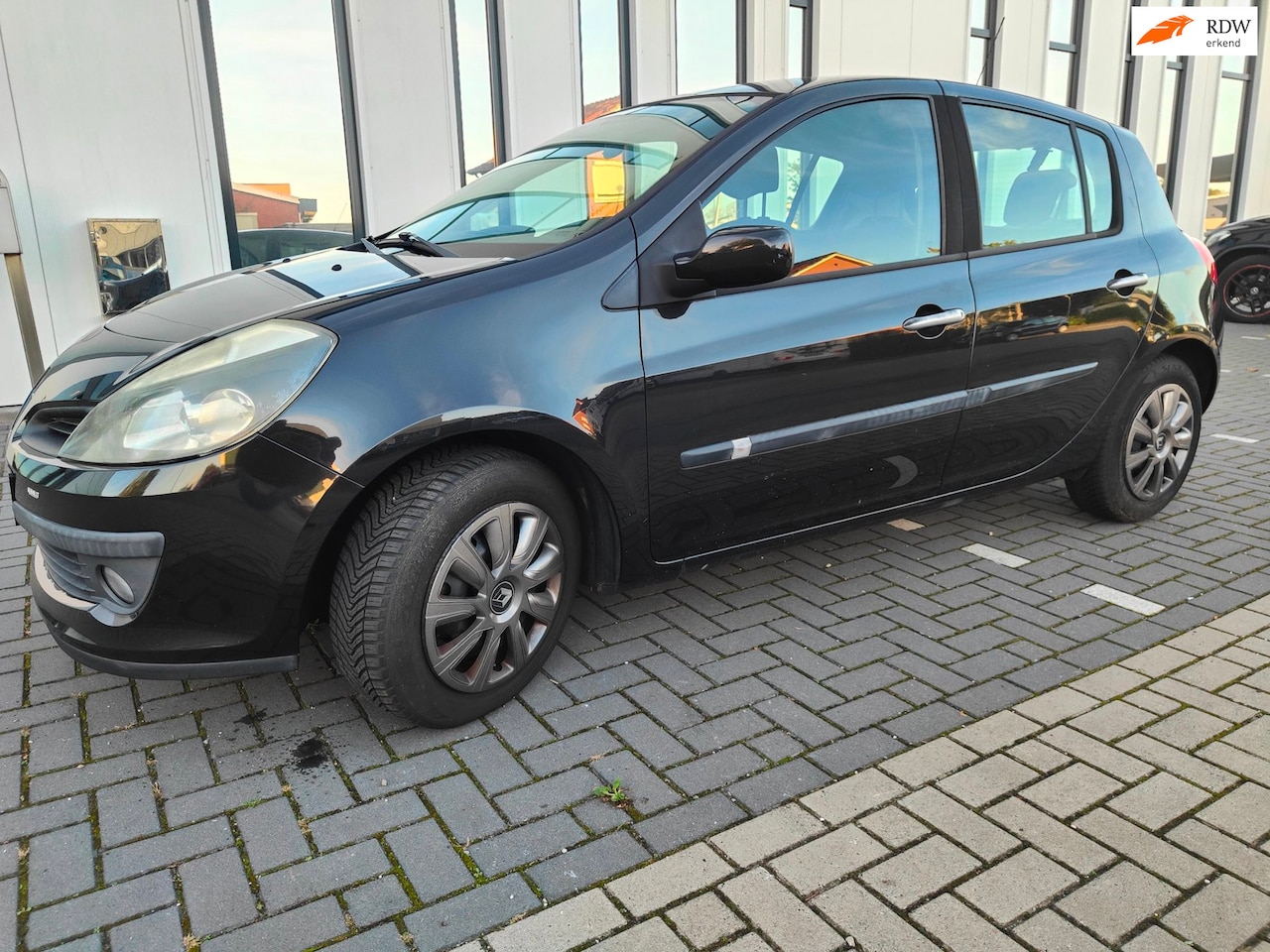 Renault Clio - 1.2-16V Business Line APK aug 2027 - AutoWereld.nl
