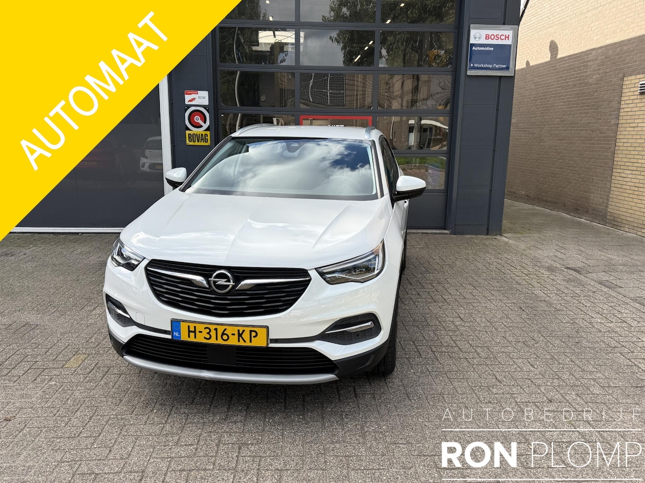 Opel Grandland X - 1.2 Turbo Innovation Automaat / Airco clima / Navigatie/ Camera/ Cruise/ PDC/ LED/ Apple c - AutoWereld.nl