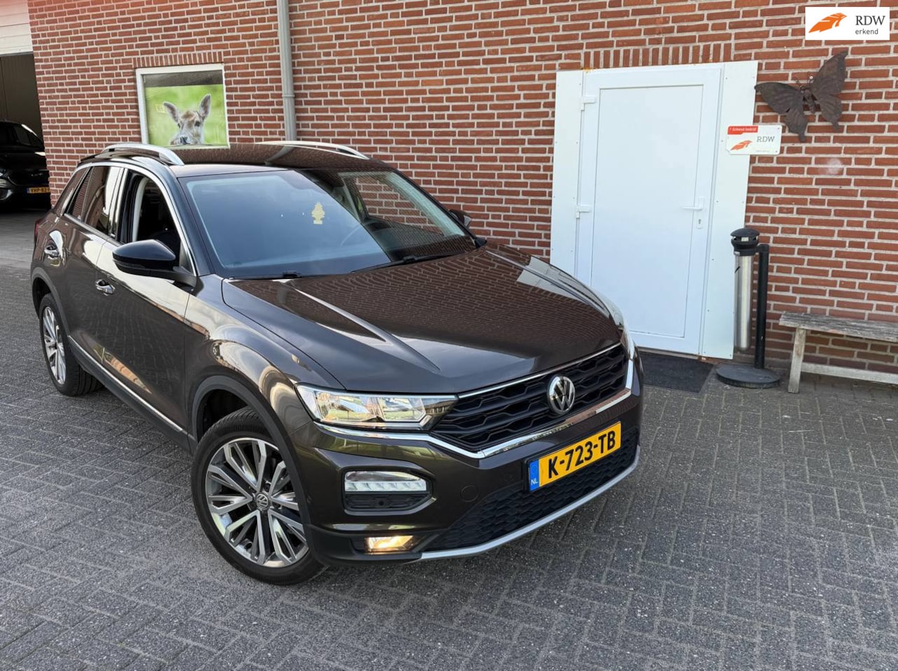Volkswagen T-Roc - 1.0 TSI Style Business IQ-Drive , PDC, Cruise , Adaptive, Stoelverwarming - AutoWereld.nl