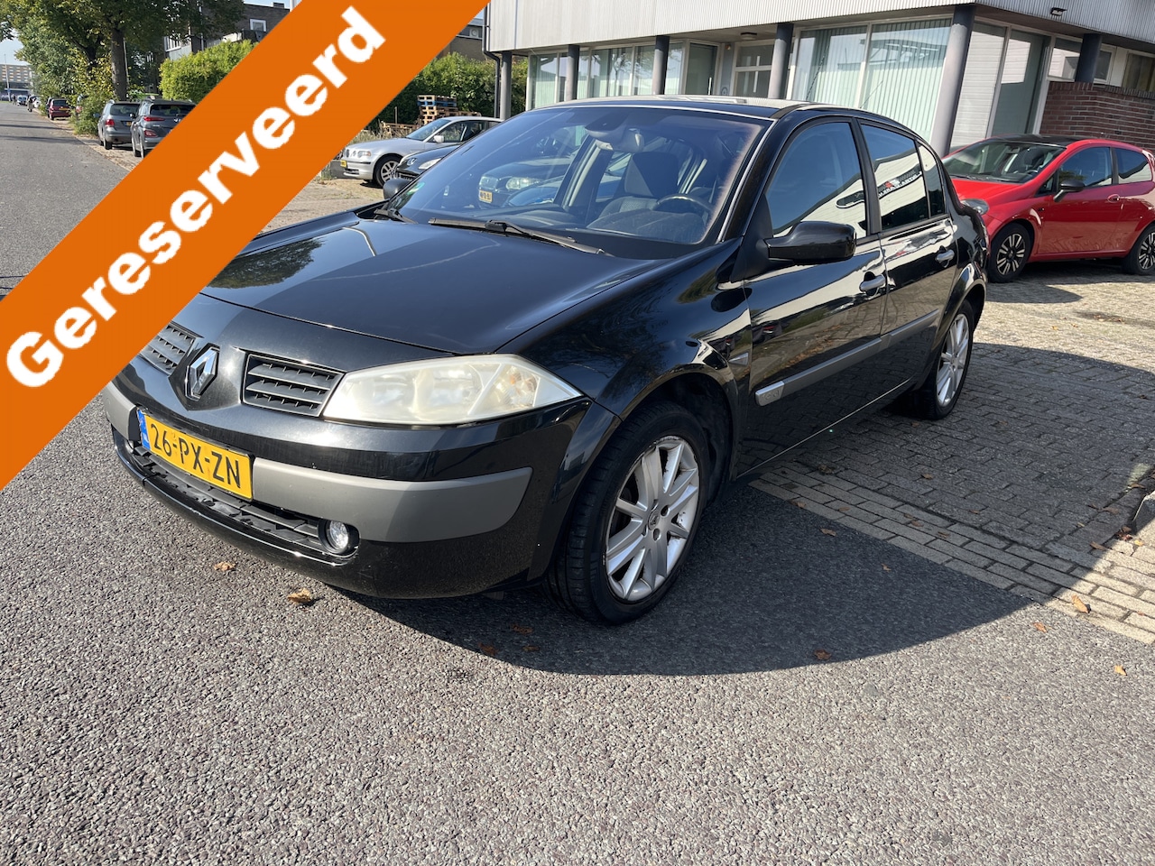 Renault Mégane - 1.6-16V Privilège Luxe 4 Deurs Sedan Airco. Apk 10-03-2027 Goed rijdende Sedan. - AutoWereld.nl