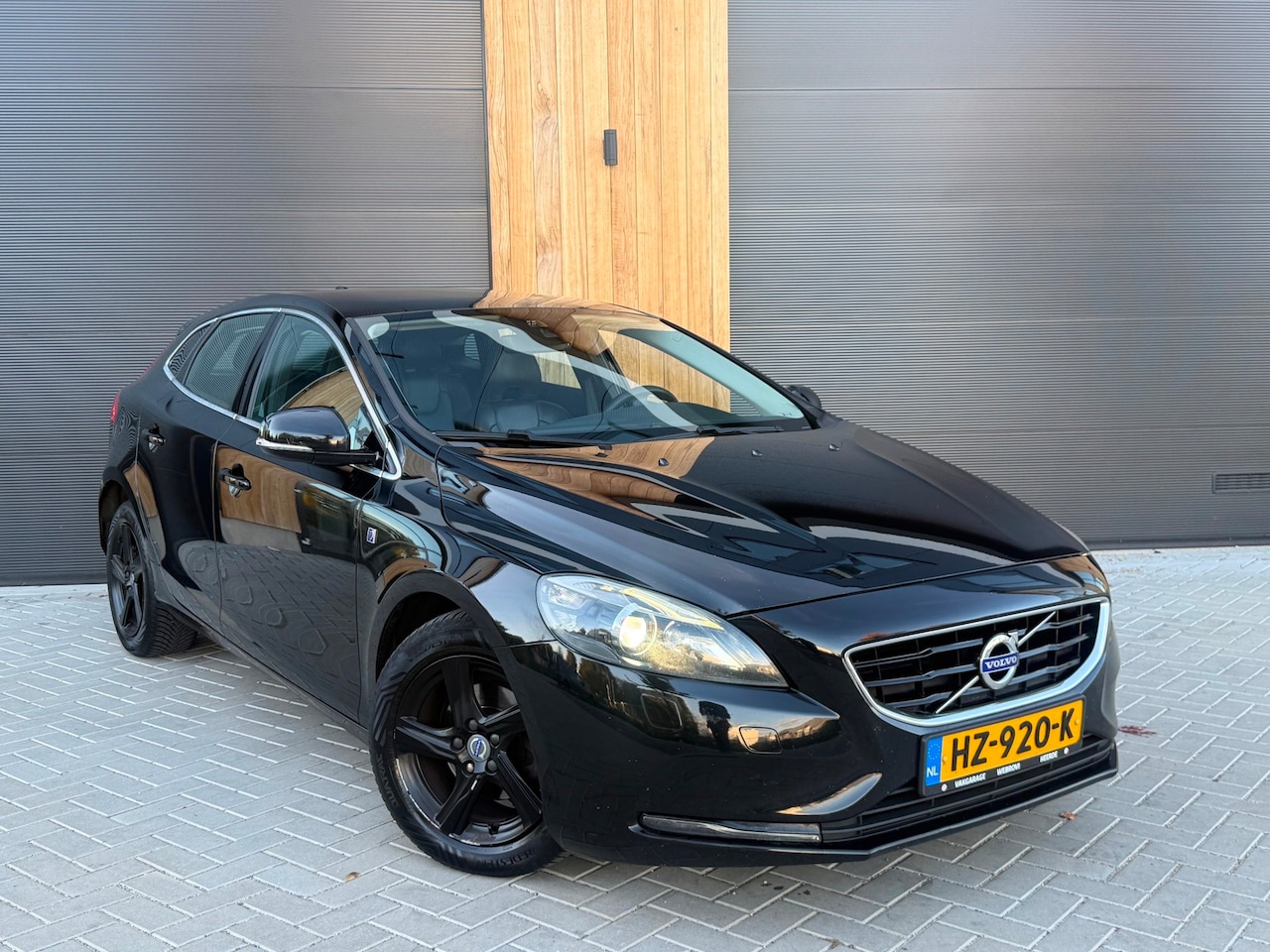 Volvo V40 - 2.0 D2 Ocean Race Business(bj2015)CAM|PANO|LEER - AutoWereld.nl