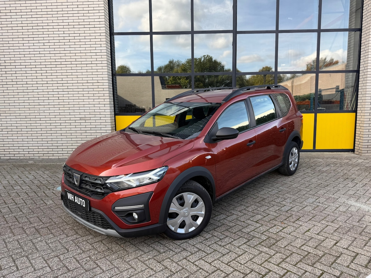 Dacia Jogger - 1.0 TCe Comfort 7p. 1.0 TCe Comfort 7p. - AutoWereld.nl