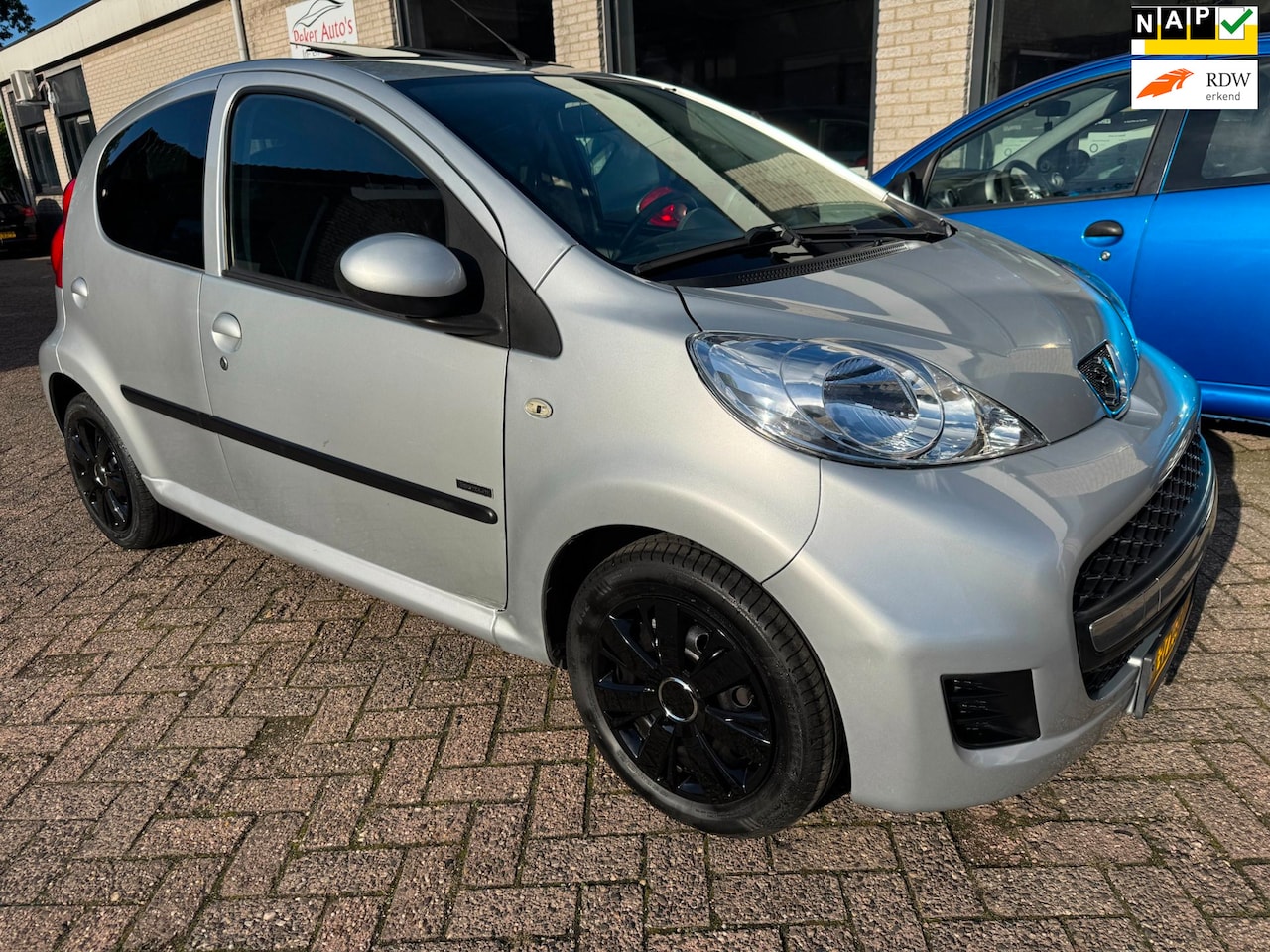 Peugeot 107 - 1.0-12V Sportium ORG 115778 KM NAP.KLEINE BEURT EN NW APK,AIRCO,OPEN DAK,LUXE UITVOERING. - AutoWereld.nl