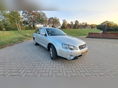 Subaru Outback - 2.5i Comfort AWD / 4WD