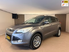 Ford Kuga - 1.6 Titanium Plus 4WD Panoramadak, Camera, Trekhaak, All season banden