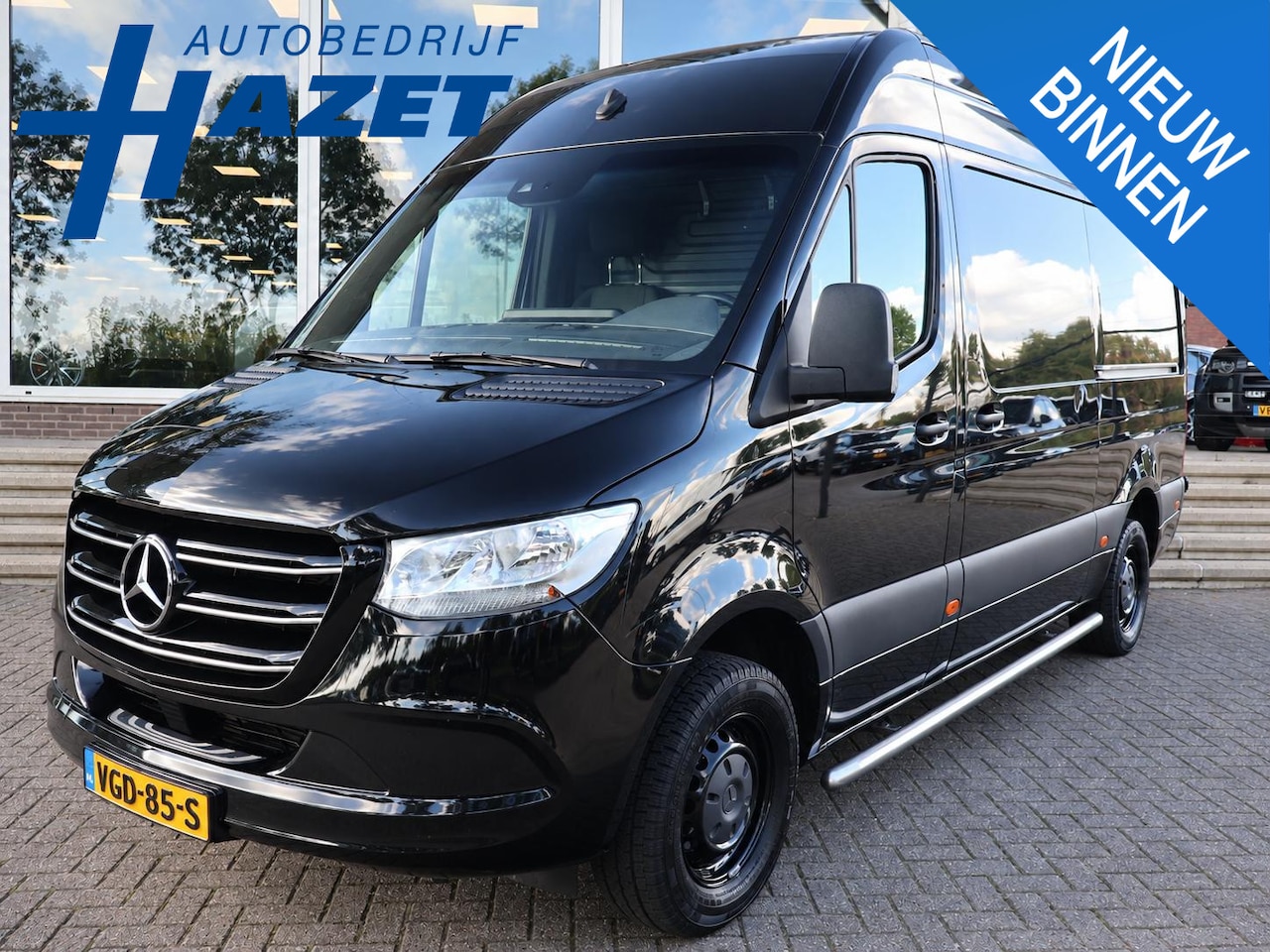 Mercedes-Benz Sprinter - 319 3.0 CDI V6 190 PK AUT. L2H2 + 2 SCHUIFDEUREN | 3500 KG TREKHAAK | BREEDBEELD MBUX NAVI - AutoWereld.nl