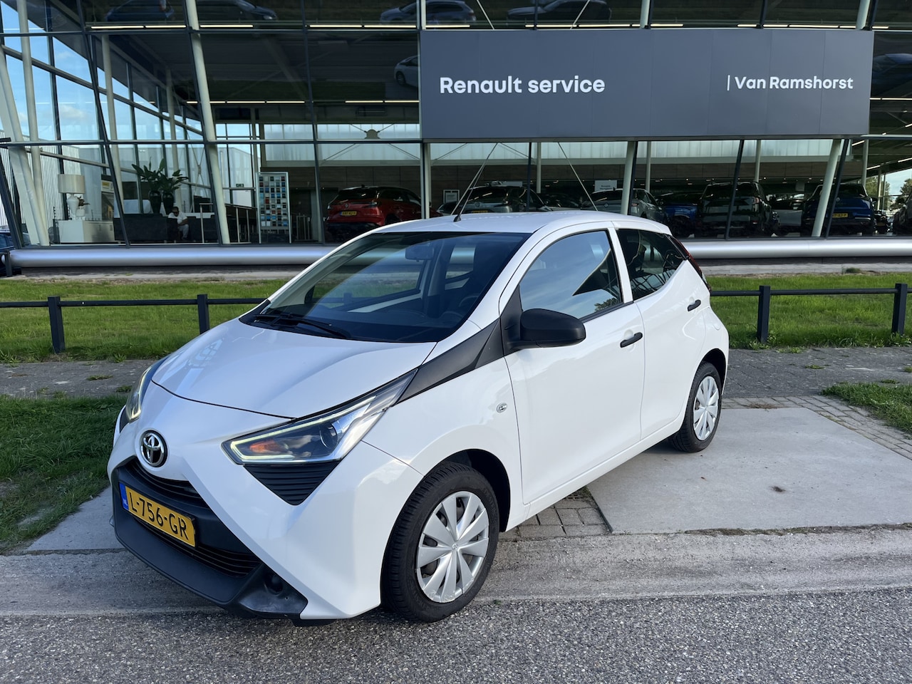 Toyota Aygo - 1.0 VVT-i x-fun / Airco / Bleutooh / Elek.Ramen V / - AutoWereld.nl