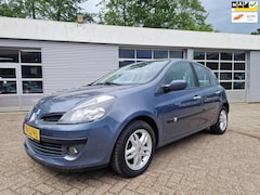 Renault Clio - 1.4-16V Team Spirit