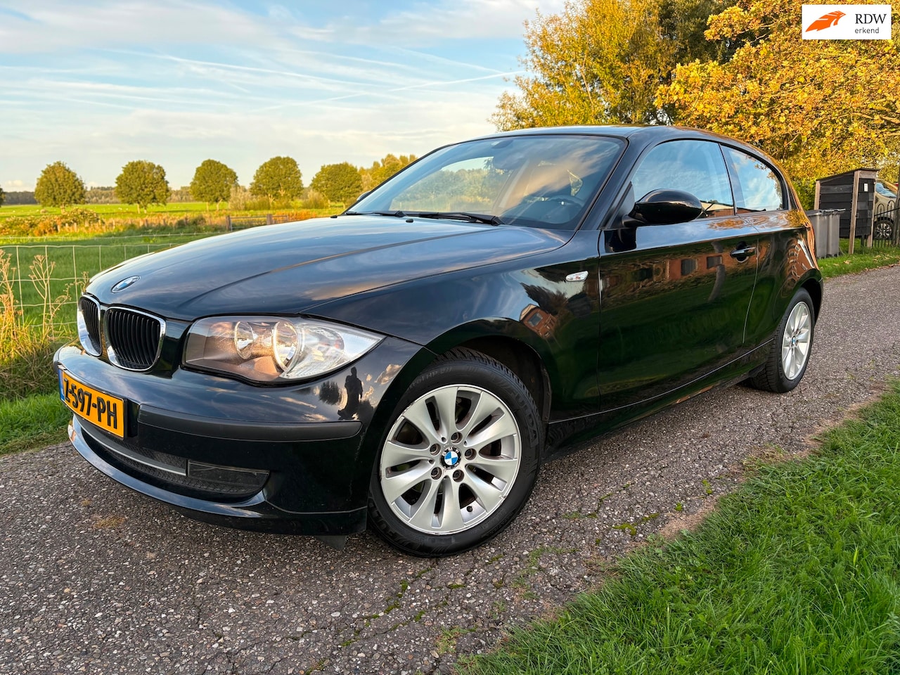 BMW 1-serie - 116i|2009|APK Nieuw - AutoWereld.nl