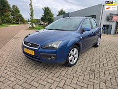 Ford Focus - 1.6-16V Futura