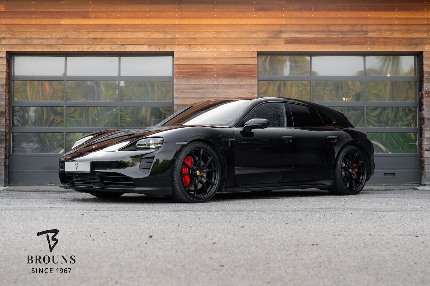 Porsche Taycan Sport Turismo - GTS 598pk - AutoWereld.nl