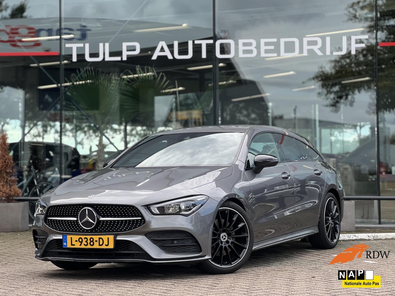 Mercedes-Benz CLA-klasse Shooting Brake - 200 Premium Plus NAP - AutoWereld.nl