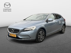 Volvo V40 - 2.0 T2 Inscription | Pano | Trekhaak | Leder | Stoelverwerming