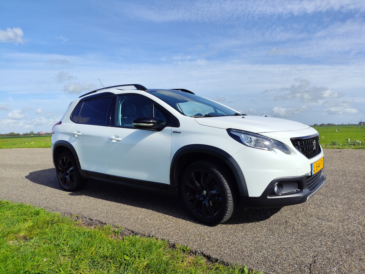 Peugeot 2008 - 1.2 PureTech GT-Line - AutoWereld.nl