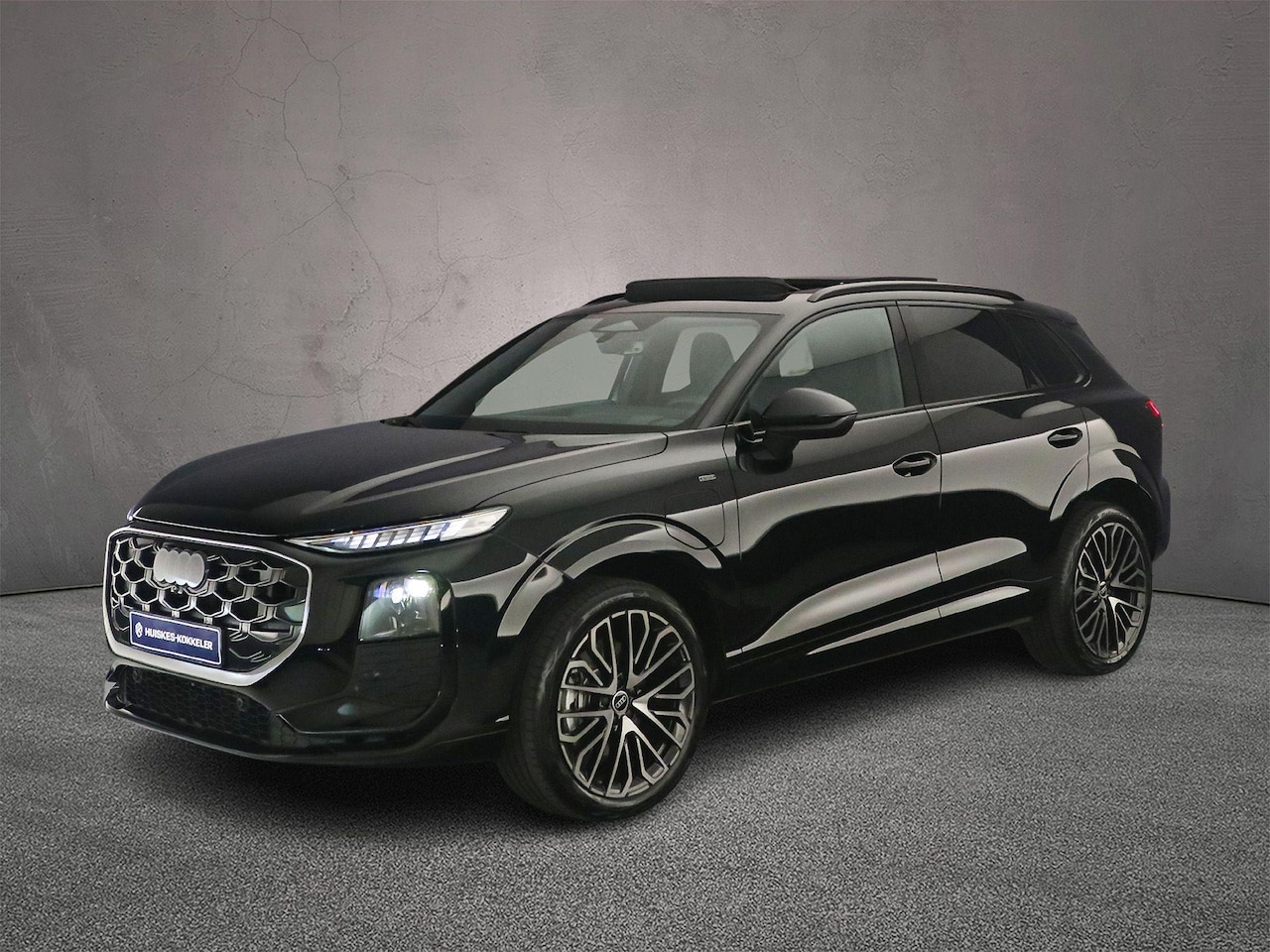 Audi Q3 - 1.5 e-hybrid S edition | Panoramadak | Trekhaak | Head-Up | SONOS | Privacy Glas | Dodehoe - AutoWereld.nl