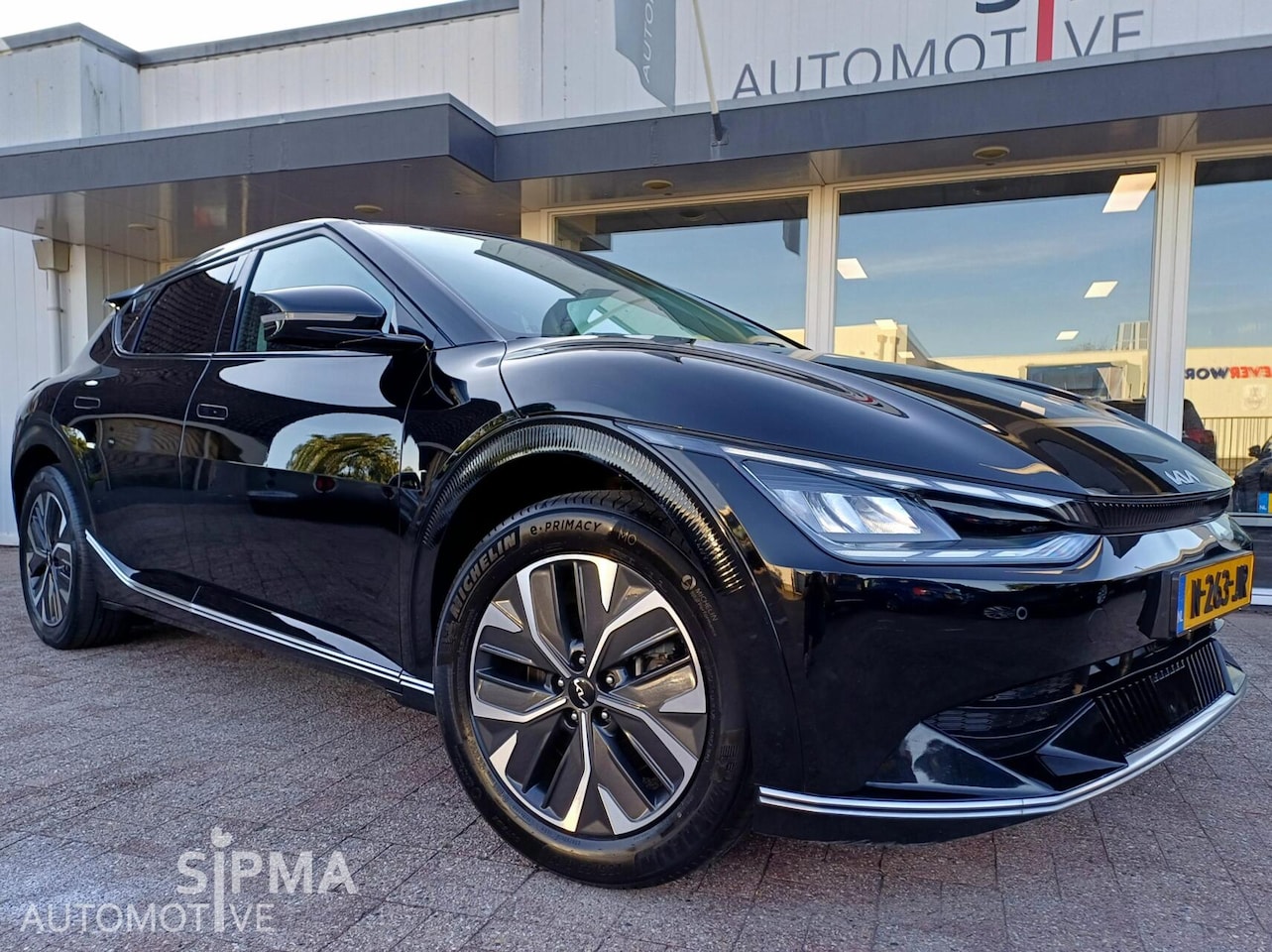 Kia EV6 - Plus 77.4 kWh/Carplay/Led/Leder/2021/Btw-auto - AutoWereld.nl